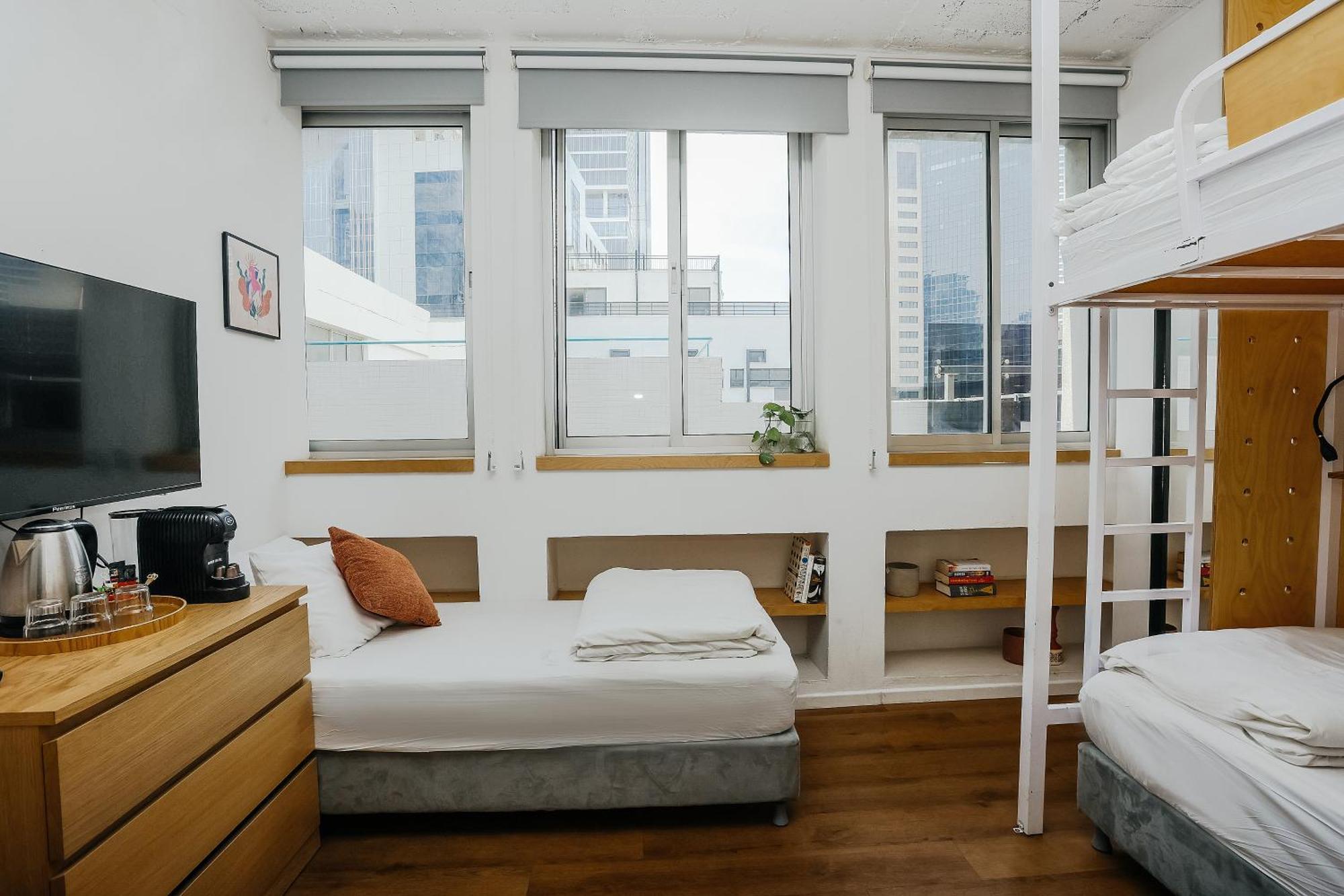 Domus Metro Hotel 텔아비브 외부 사진